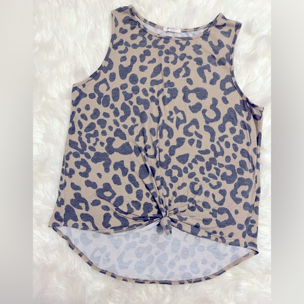 Leopard print tank top